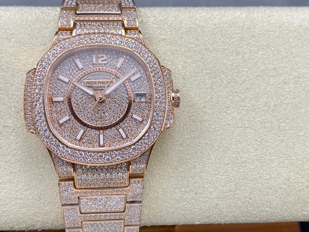 Patek Philippe Nautilus 5711/1A Blue — 904L Sapphire Replica A