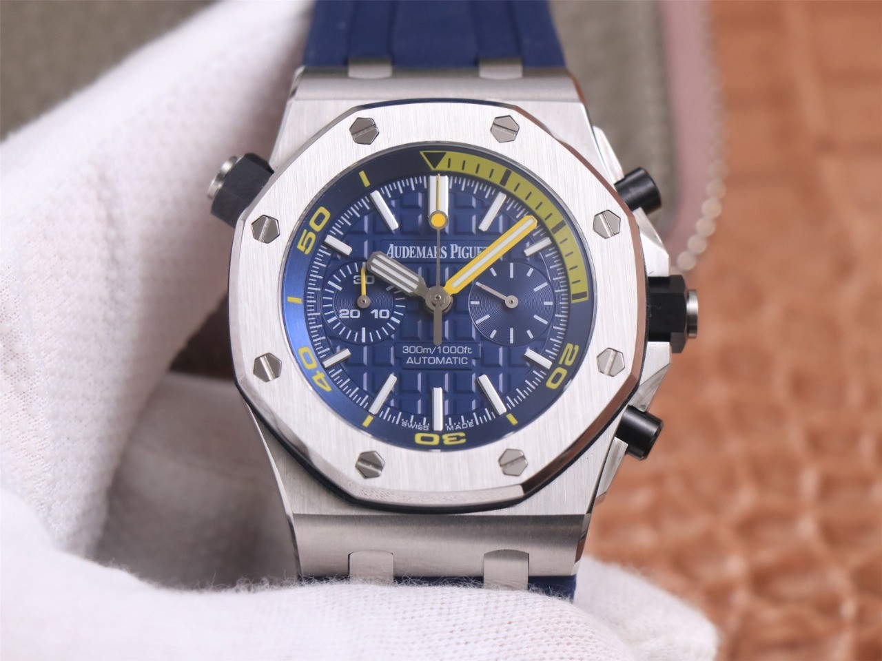 Audemars Piguet Royal Oak Offshore Diver Chronograph 26703ST.OO - HQ Edition