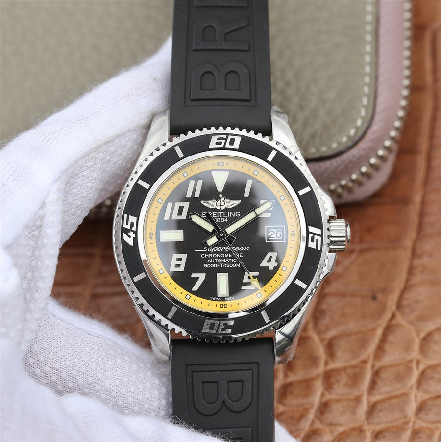 Breitling SuperOcean Abyss - 42MM - 1:1 Superclone with - HQ Edition