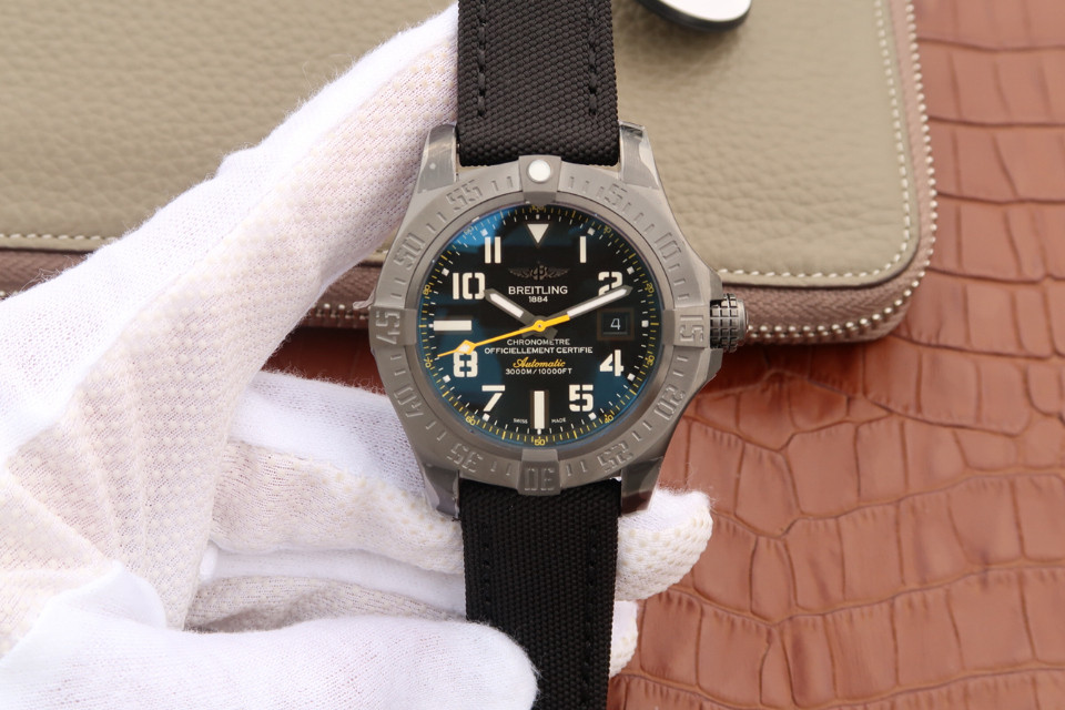 Breitling Avenger II -1:1 Superclone V2 | HQ Master Replica