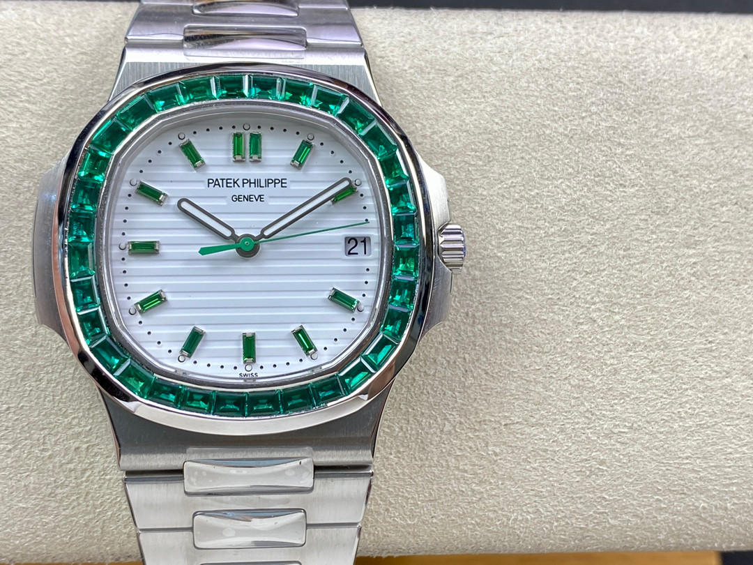 Patek Philippe Nautilus 5711 diamond-studded - HQ Edition