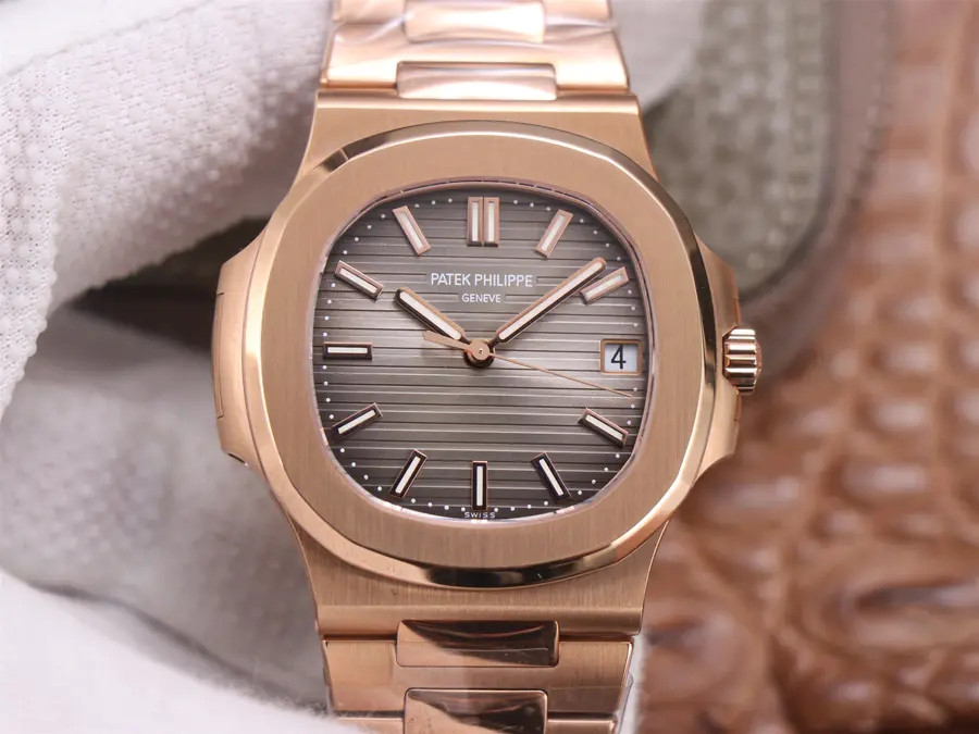 Patek Philippe Nautilus 18K Rose Gold 5711/1R -1:1 Superclone - HQ Edition