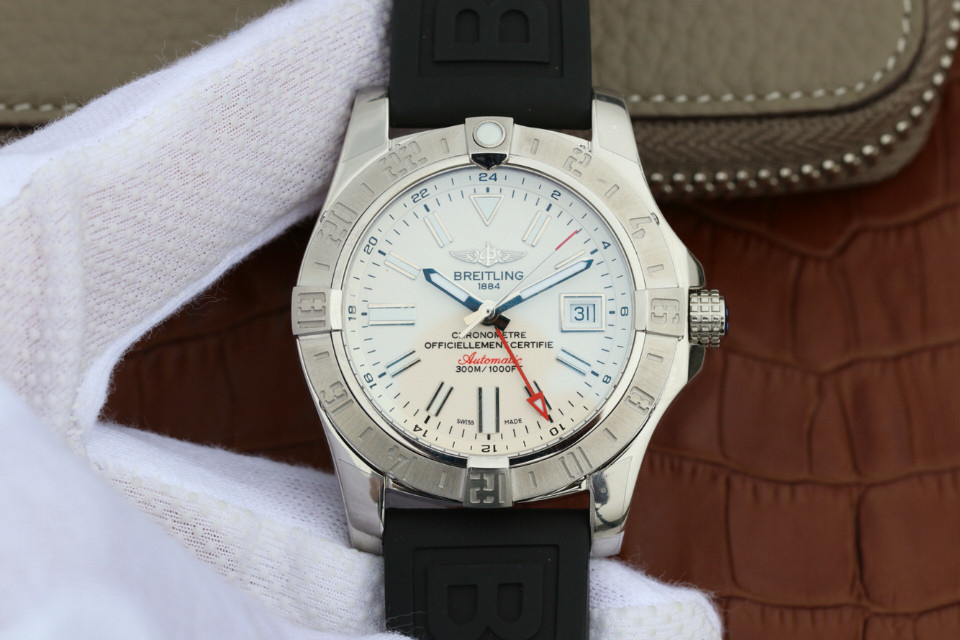 Breitling Avenger II -1:1 Superclone with | HQ Master Replica