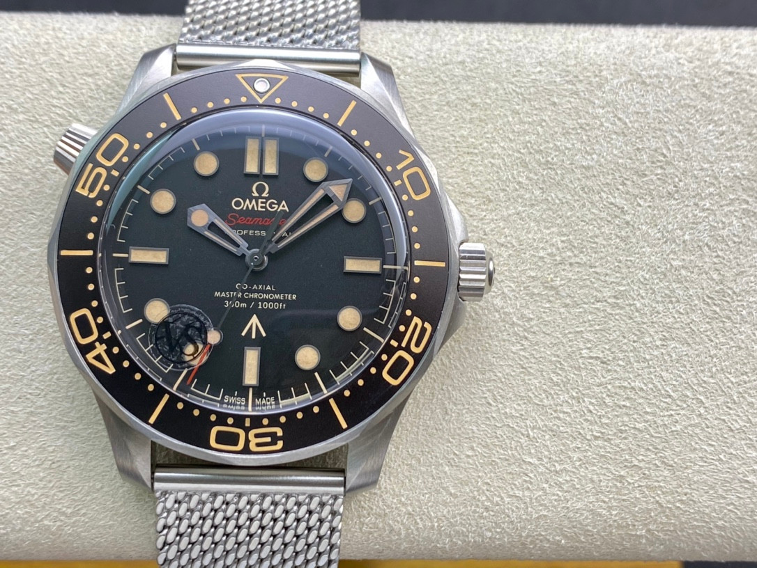 Omega Seamaster Diver 300M Titanium 42mm — Best Superclone